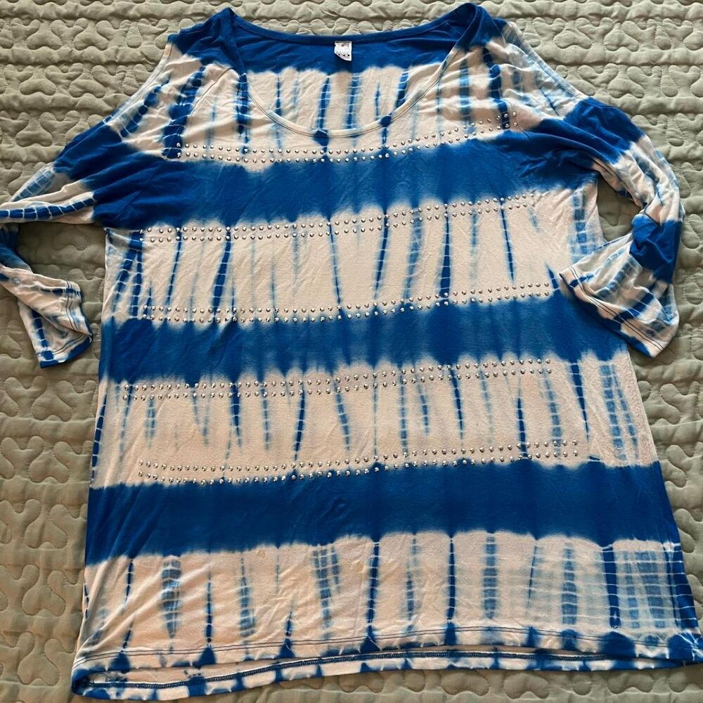 Thomas & Olma (XL)
Women's multi Blouse